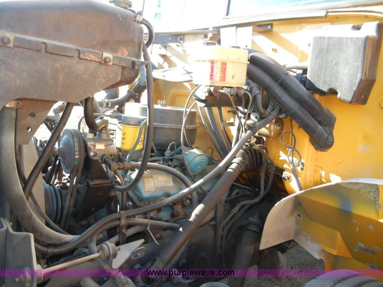 image for item A3358 1993 International 3700 school bus