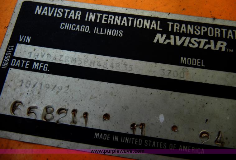 image for item A3358 1993 International 3700 school bus