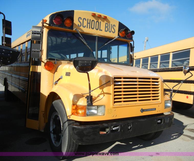 image for item A3359 1993 International 3700 school bus