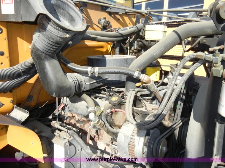 image for item A3359 1993 International 3700 school bus