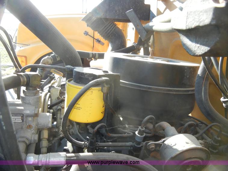 image for item A3359 1993 International 3700 school bus