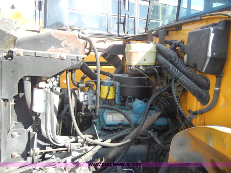 image for item A3360 1994 International 3700 school bus