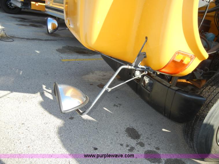 image for item A3360 1994 International 3700 school bus