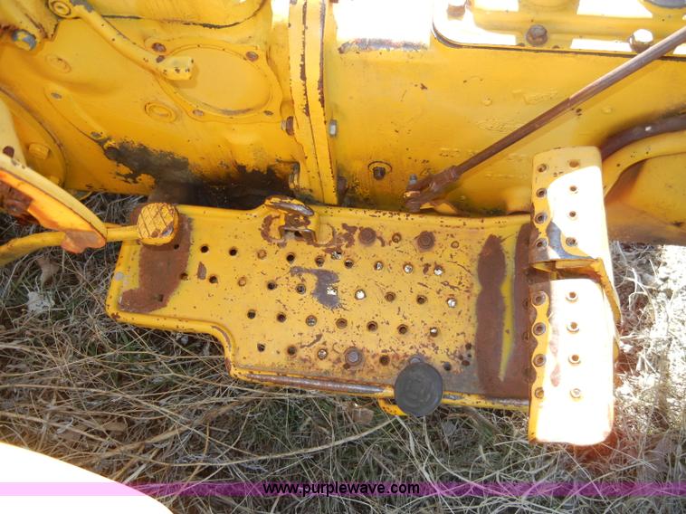 image for item A3361 1976 Ford 4110 tractor