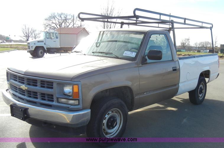 image for item A3367 1994 Chevrolet K1500 pickup truck