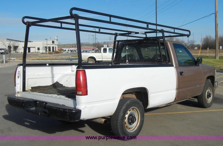 image for item A3367 1994 Chevrolet K1500 pickup truck