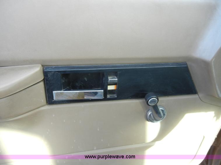 image for item A3367 1994 Chevrolet K1500 pickup truck