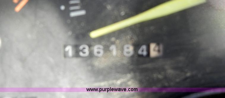 image for item A3367 1994 Chevrolet K1500 pickup truck