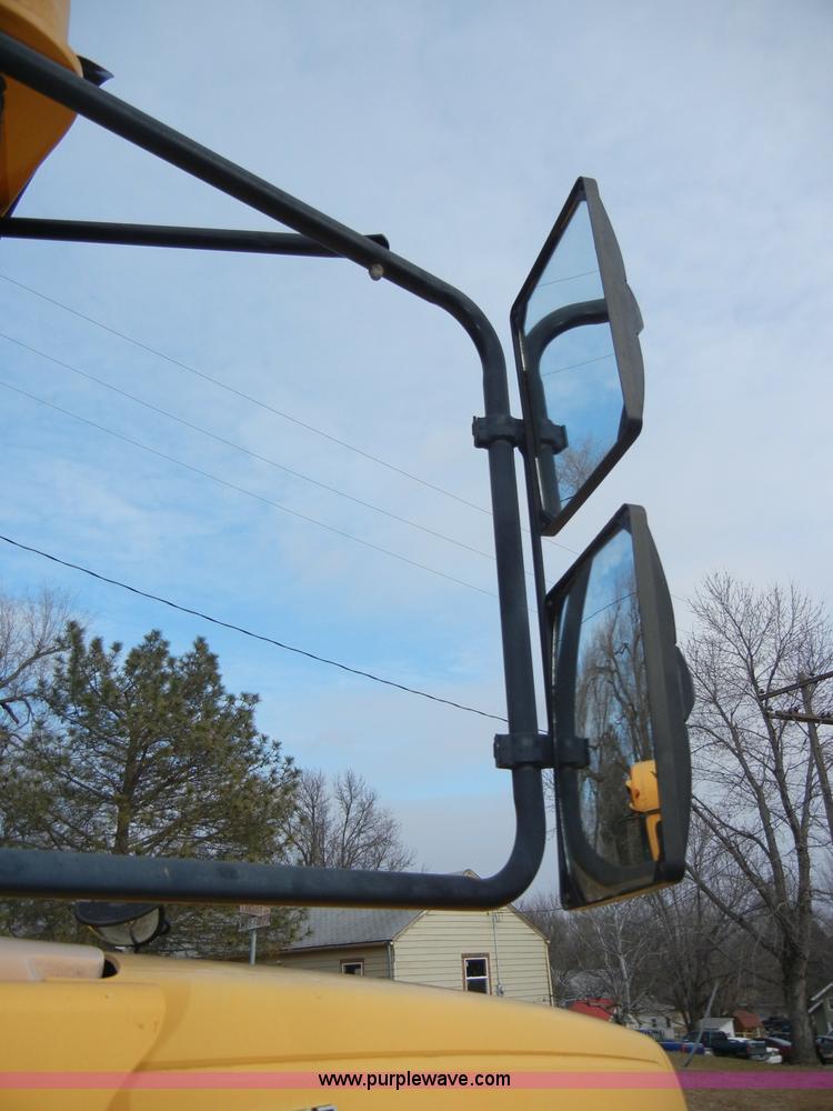 image for item A3375 1996 Chevrolet Bluebird B7 school bus