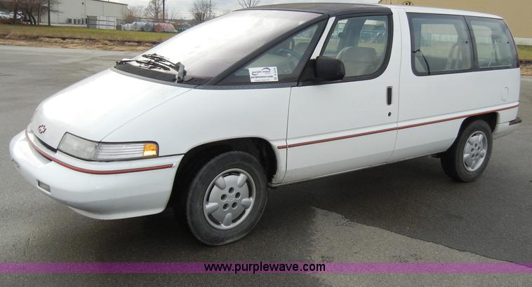 image for item A3378 1993 Chevrolet Lumina APV mini van