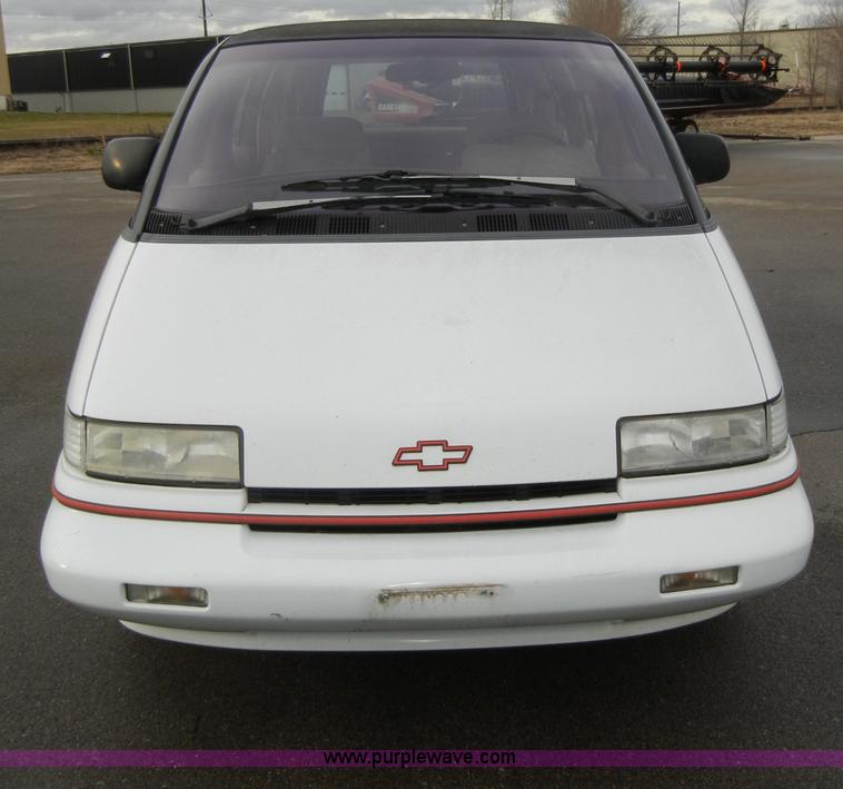 image for item A3378 1993 Chevrolet Lumina APV mini van