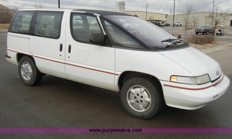 image for item A3378 1993 Chevrolet Lumina APV mini van