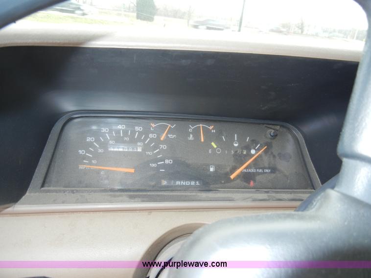 image for item A3378 1993 Chevrolet Lumina APV mini van