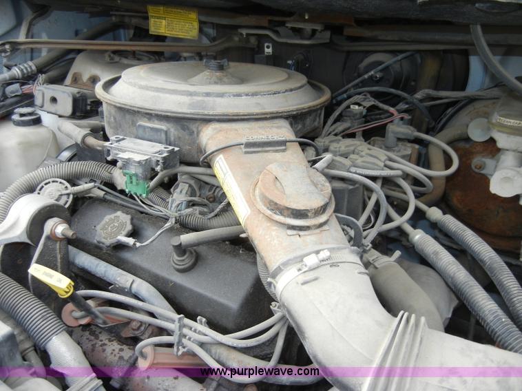 image for item A3378 1993 Chevrolet Lumina APV mini van