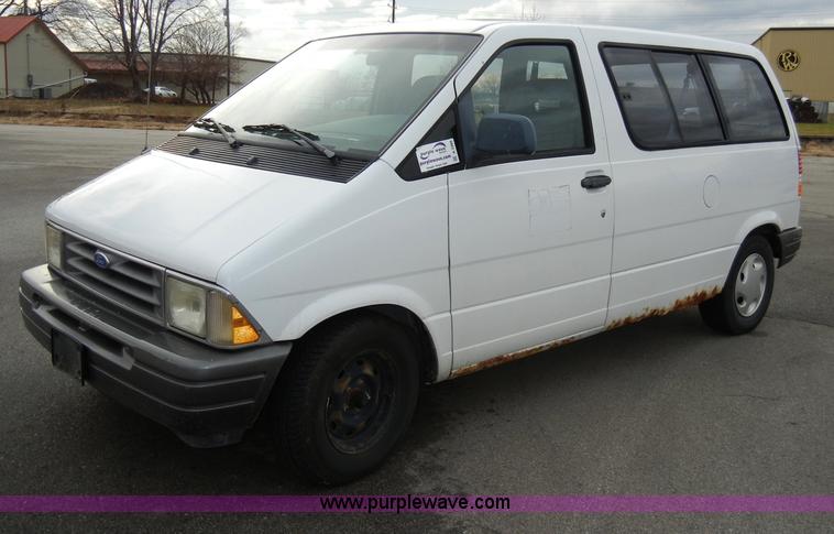image for item A3380 1995 Ford Aerostar XLT mini van