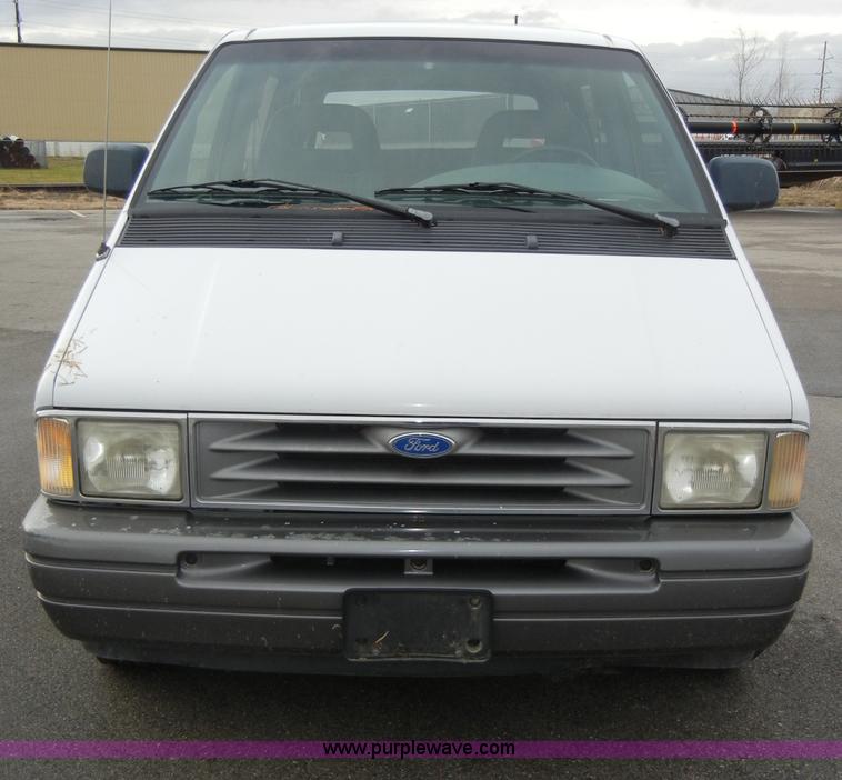 image for item A3380 1995 Ford Aerostar XLT mini van