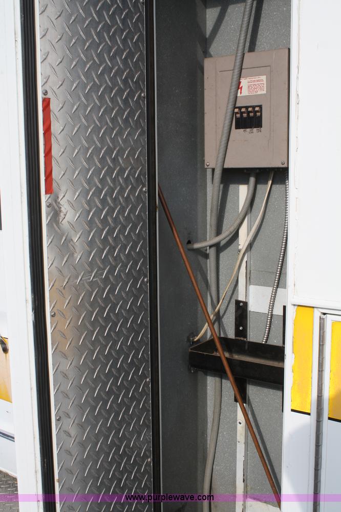 image for item A6609 1985 Ford E350 ambulance