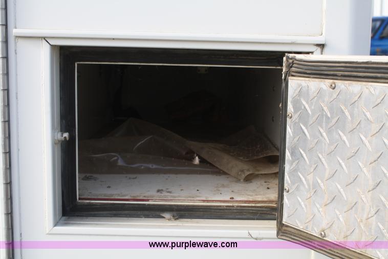 image for item A6609 1985 Ford E350 ambulance