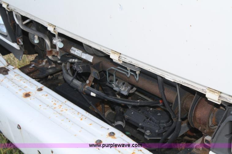 image for item A6612 1998 Isuzu NPR flatbed truck