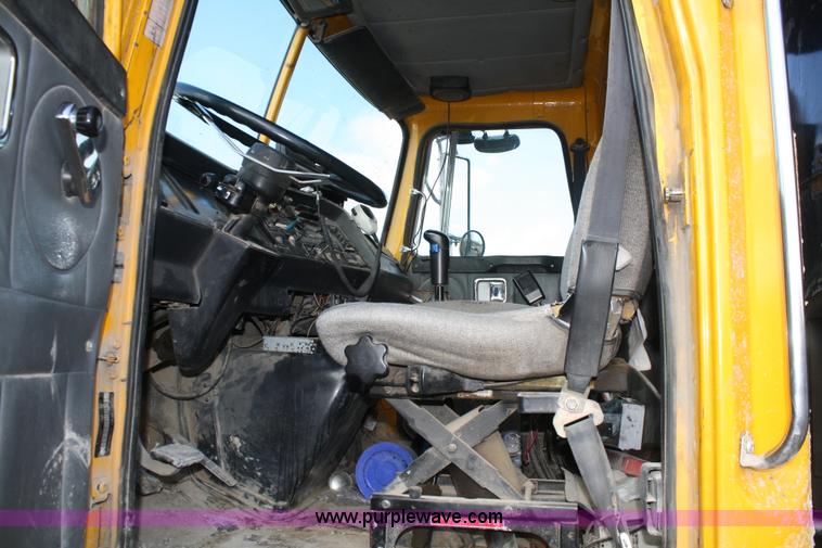 image for item A6614 1997 Volvo WG dump truck