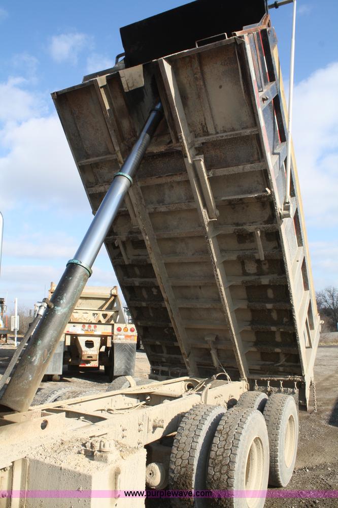 image for item A6614 1997 Volvo WG dump truck