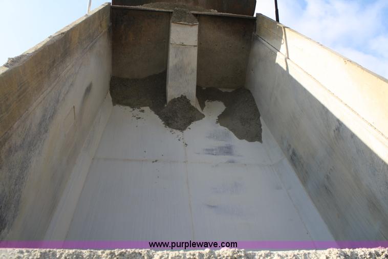 image for item A6614 1997 Volvo WG dump truck