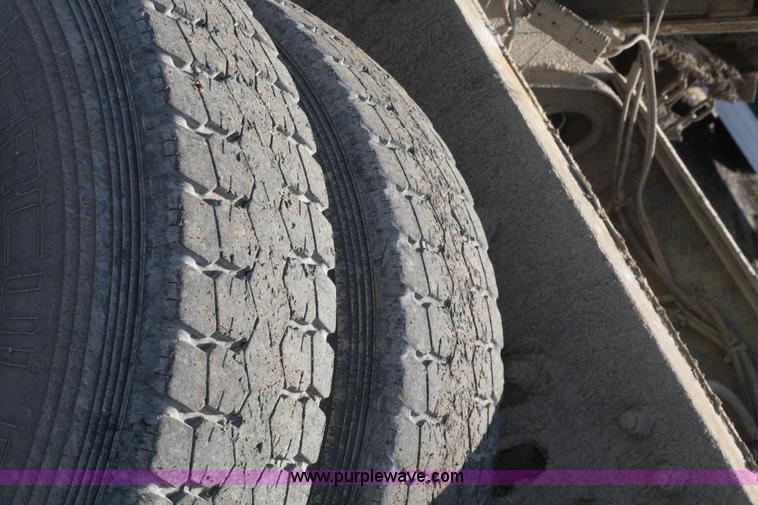 image for item A6614 1997 Volvo WG dump truck