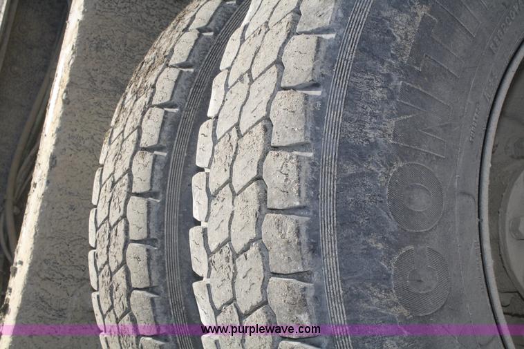 image for item A6614 1997 Volvo WG dump truck