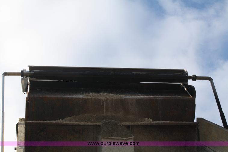 image for item A6614 1997 Volvo WG dump truck