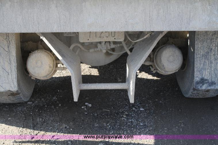 image for item A6614 1997 Volvo WG dump truck