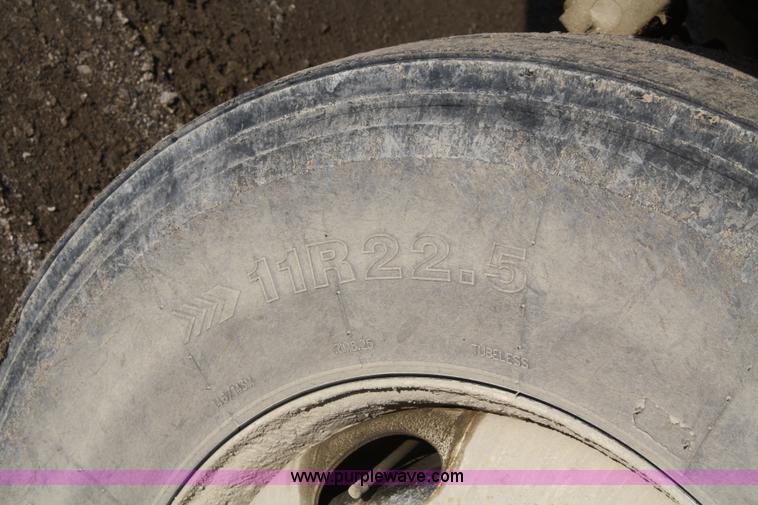 image for item A6614 1997 Volvo WG dump truck