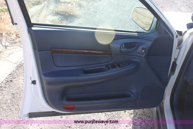 image for item B8718 2003 Chevrolet Impala