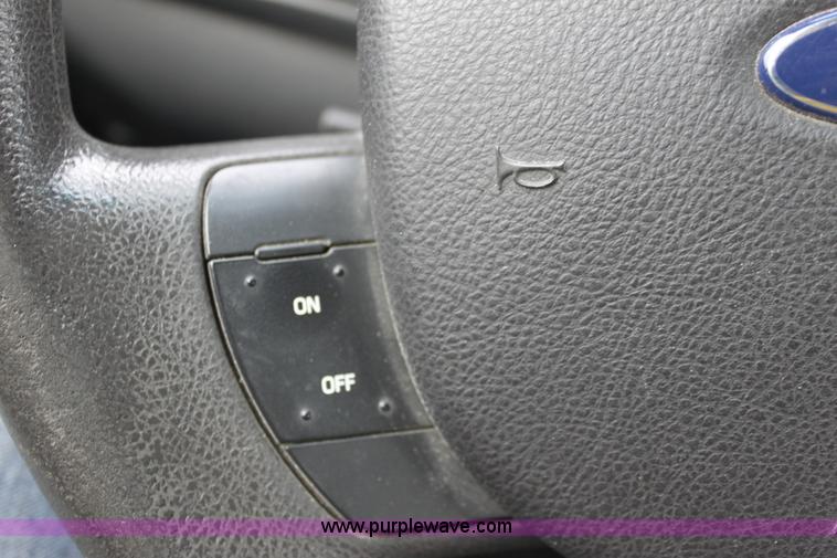 image for item B8720 2006 Ford Crown Victoria Police Interceptor