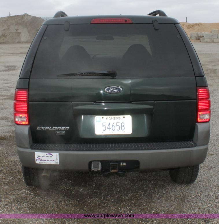 image for item B8721 2002 Ford Explorer XLS SUV