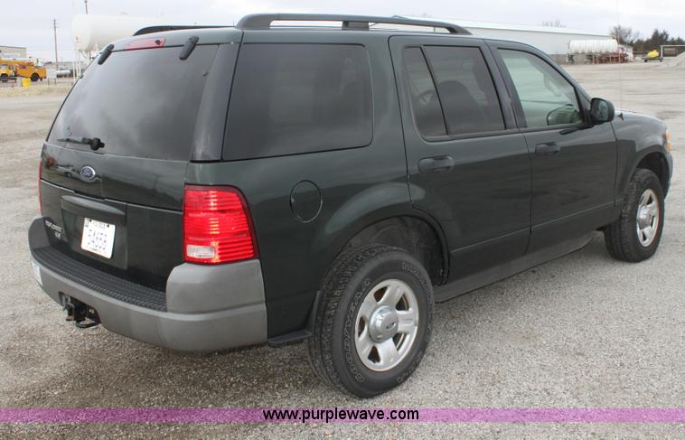 image for item B8721 2002 Ford Explorer XLS SUV