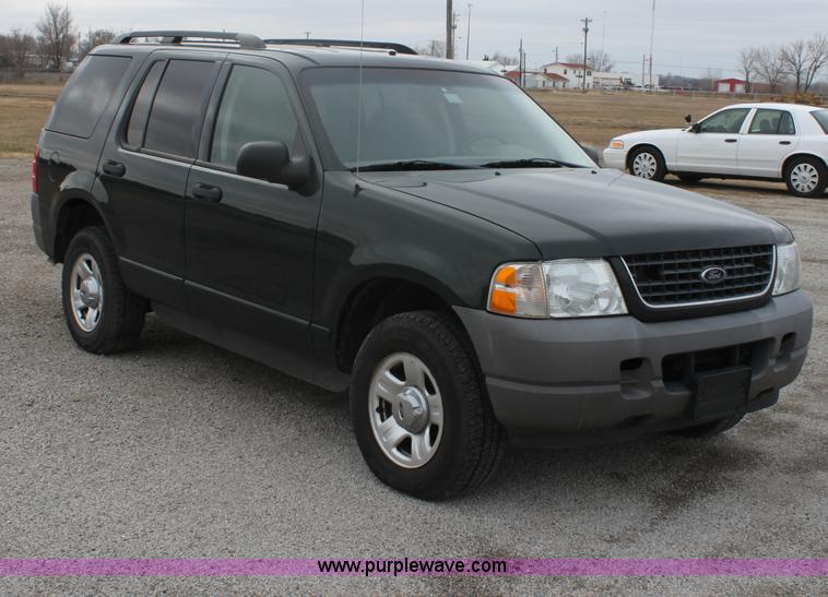 image for item B8721 2002 Ford Explorer XLS SUV
