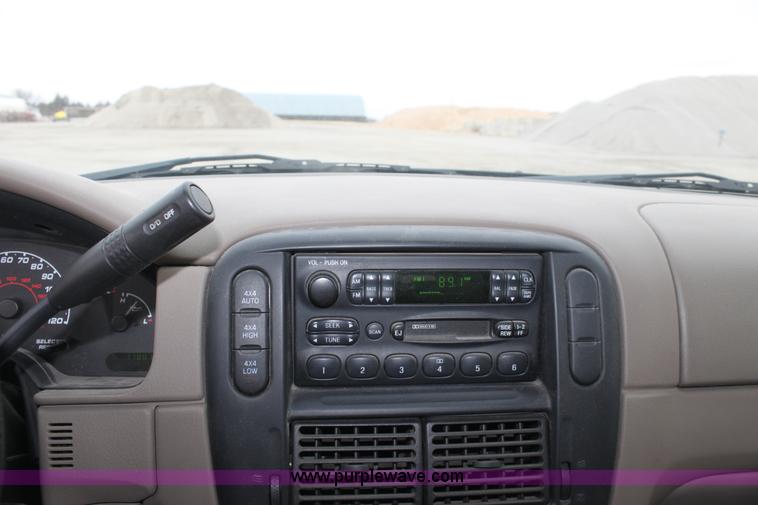 image for item B8721 2002 Ford Explorer XLS SUV