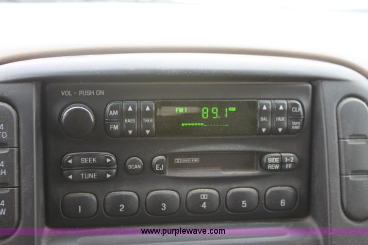 image for item B8721 2002 Ford Explorer XLS SUV