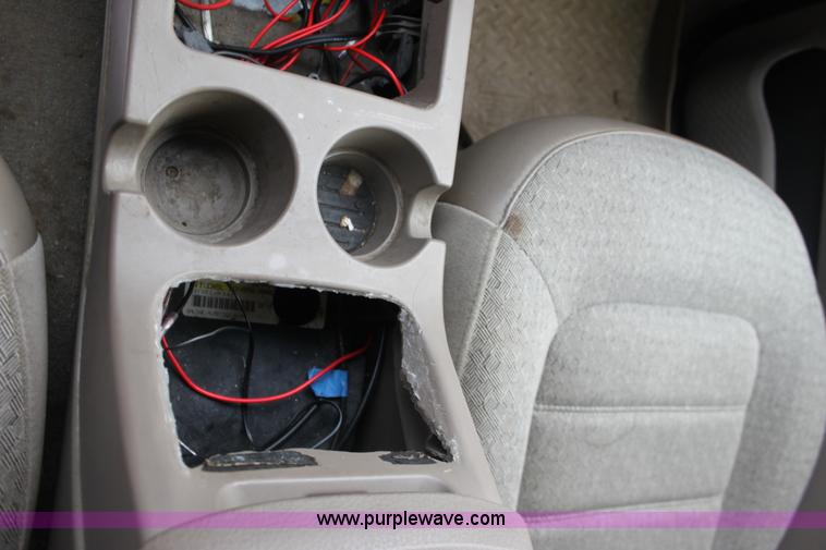 image for item B8721 2002 Ford Explorer XLS SUV