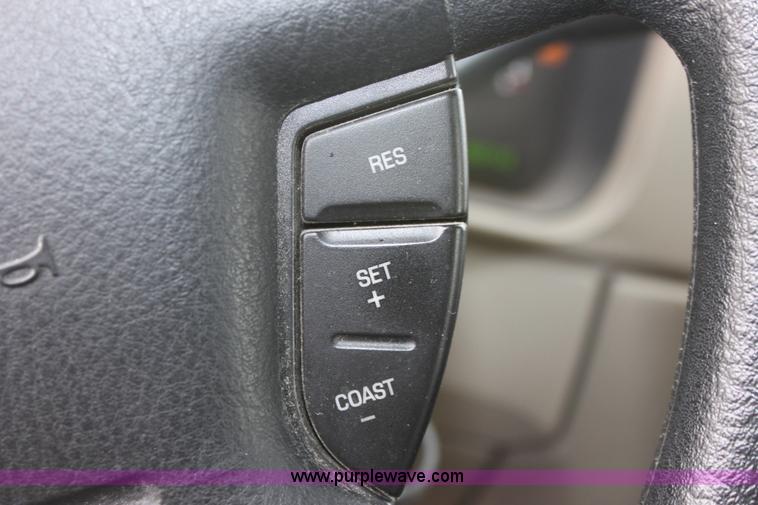 image for item B8721 2002 Ford Explorer XLS SUV