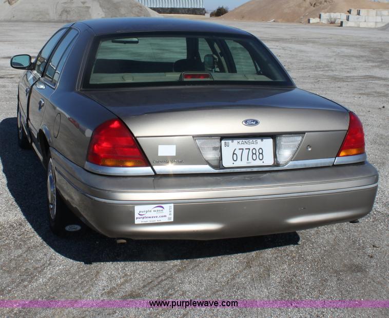 image for item B8722 2002 Ford Crown Victoria Police Interceptor