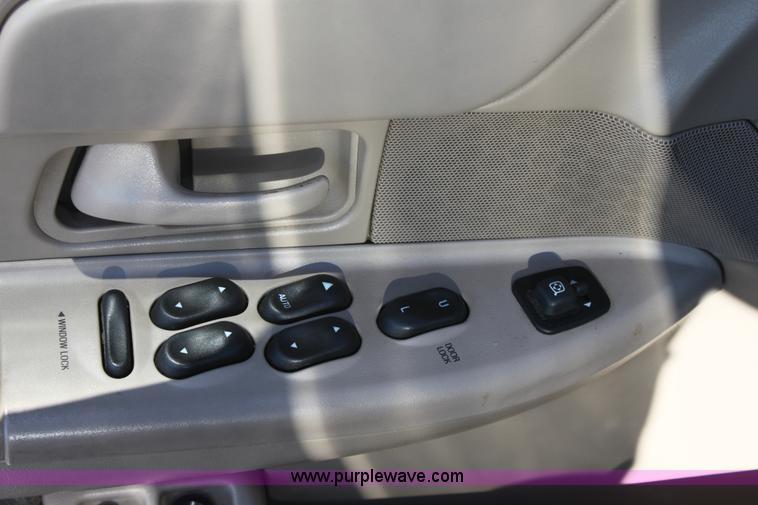 image for item B8722 2002 Ford Crown Victoria Police Interceptor