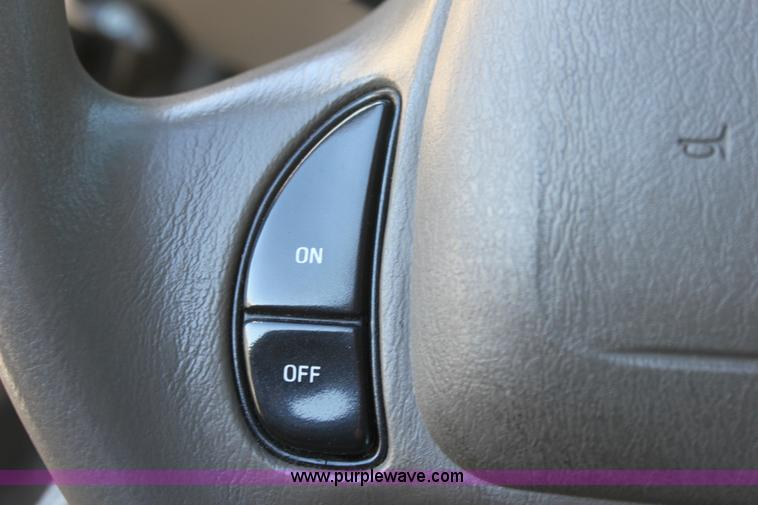 image for item B8722 2002 Ford Crown Victoria Police Interceptor