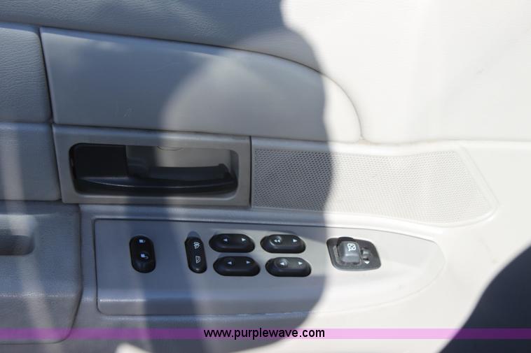 image for item B8723 2006 Ford Crown Victoria Police Interceptor
