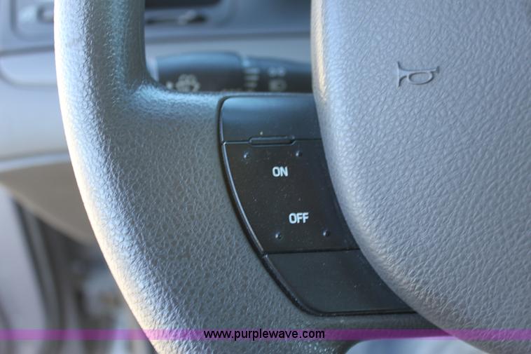 image for item B8723 2006 Ford Crown Victoria Police Interceptor