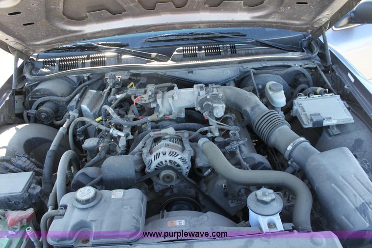 image for item B8723 2006 Ford Crown Victoria Police Interceptor