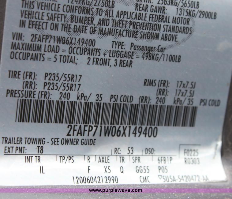 image for item B8723 2006 Ford Crown Victoria Police Interceptor