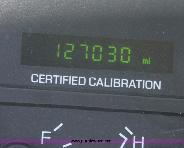 image for item B8724 2006 Ford Crown Victoria Police Interceptor