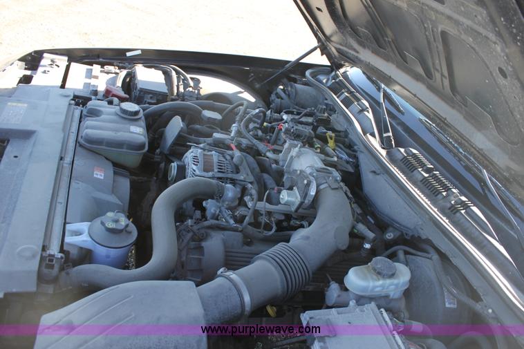 image for item B8724 2006 Ford Crown Victoria Police Interceptor