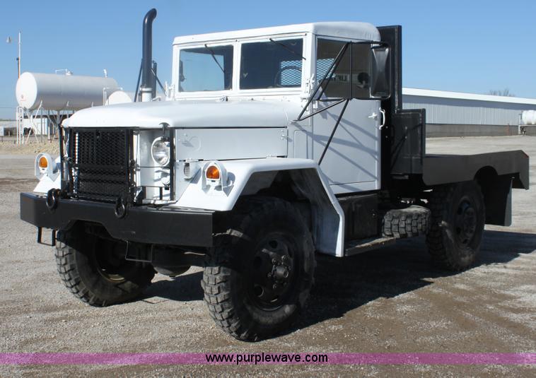 image for item B8725 1974 Kaiser Military truck